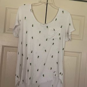 hollister short sleeve pineapple top
